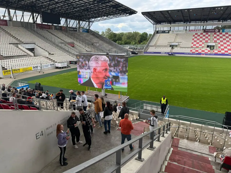 Gottfried Schultz Public Viewing – Bild 3